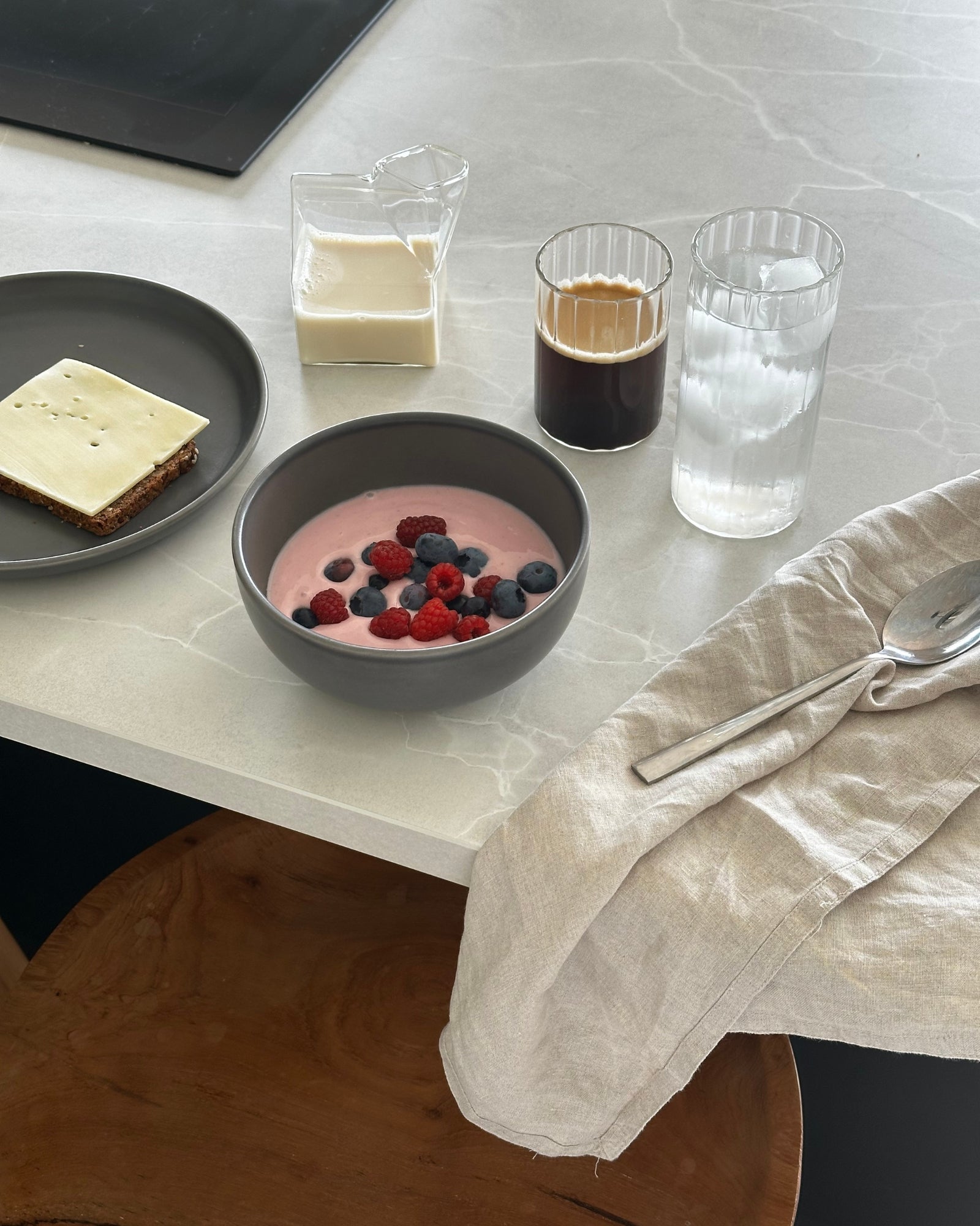 Ava glas mælkekande